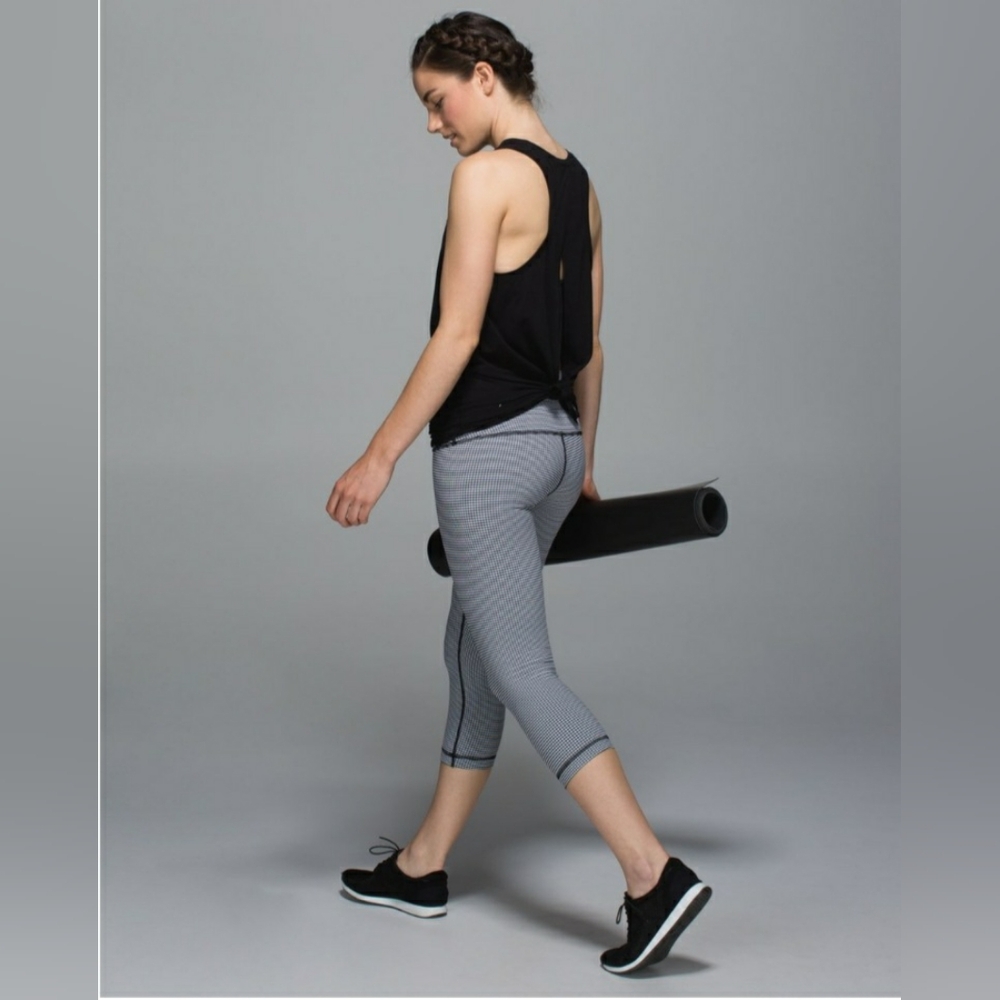 Lululemon Wunder Under Crop II (Roll Down)Gingham Luon White Black - 6